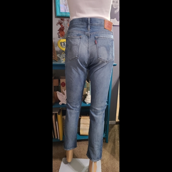 Levi's Straight Leg Jeans - Picture 4 of 16